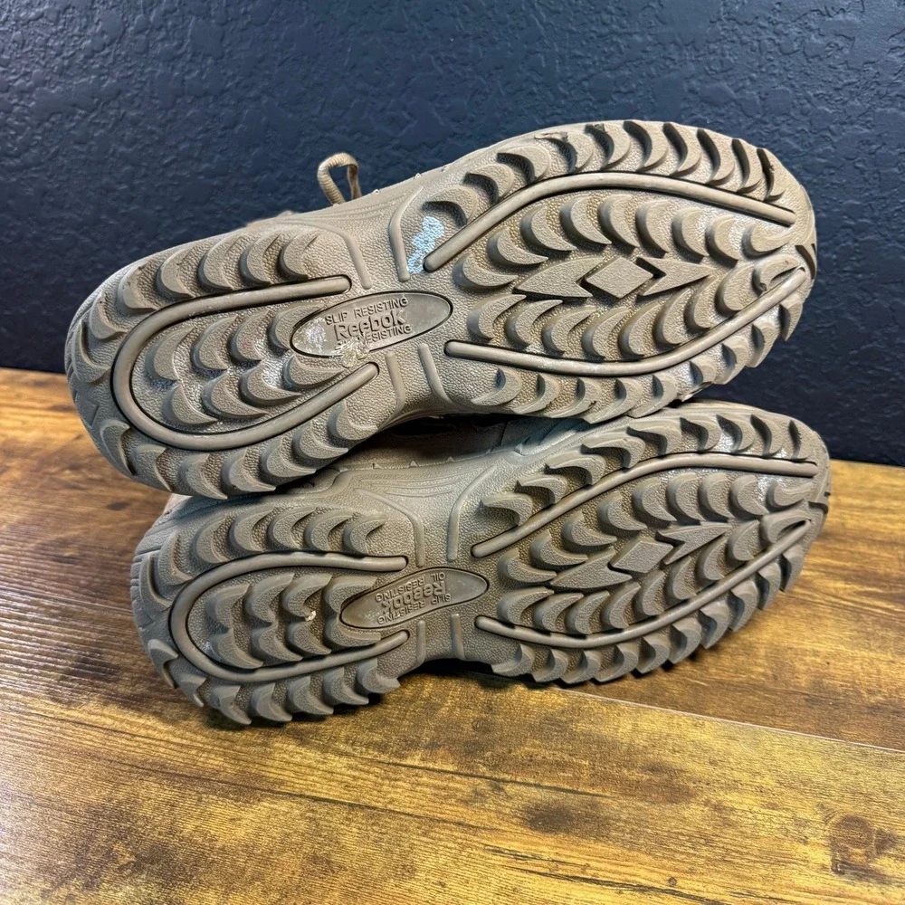 Reebok dauntless rb8850